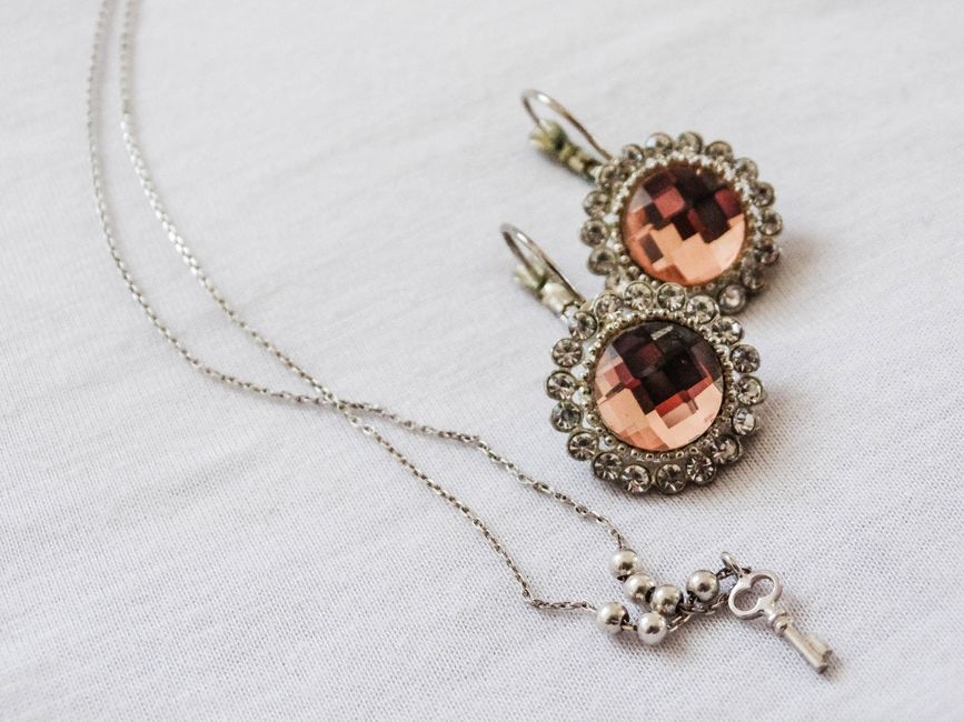 Tarnish-Free, Waterproof Stainless Steel Jewelry: The Real Deal
